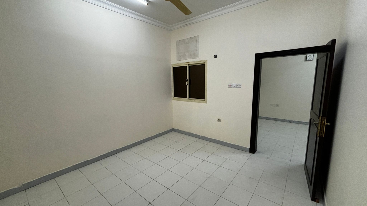 property 2458 image 3