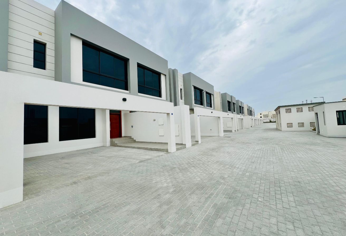 property 2479 image 0