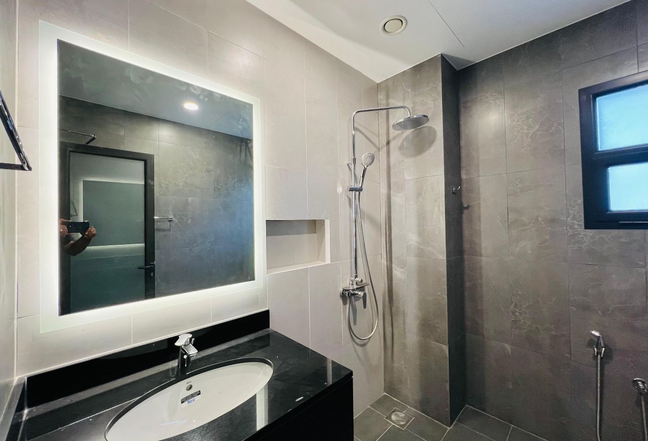 property 2479 image 9