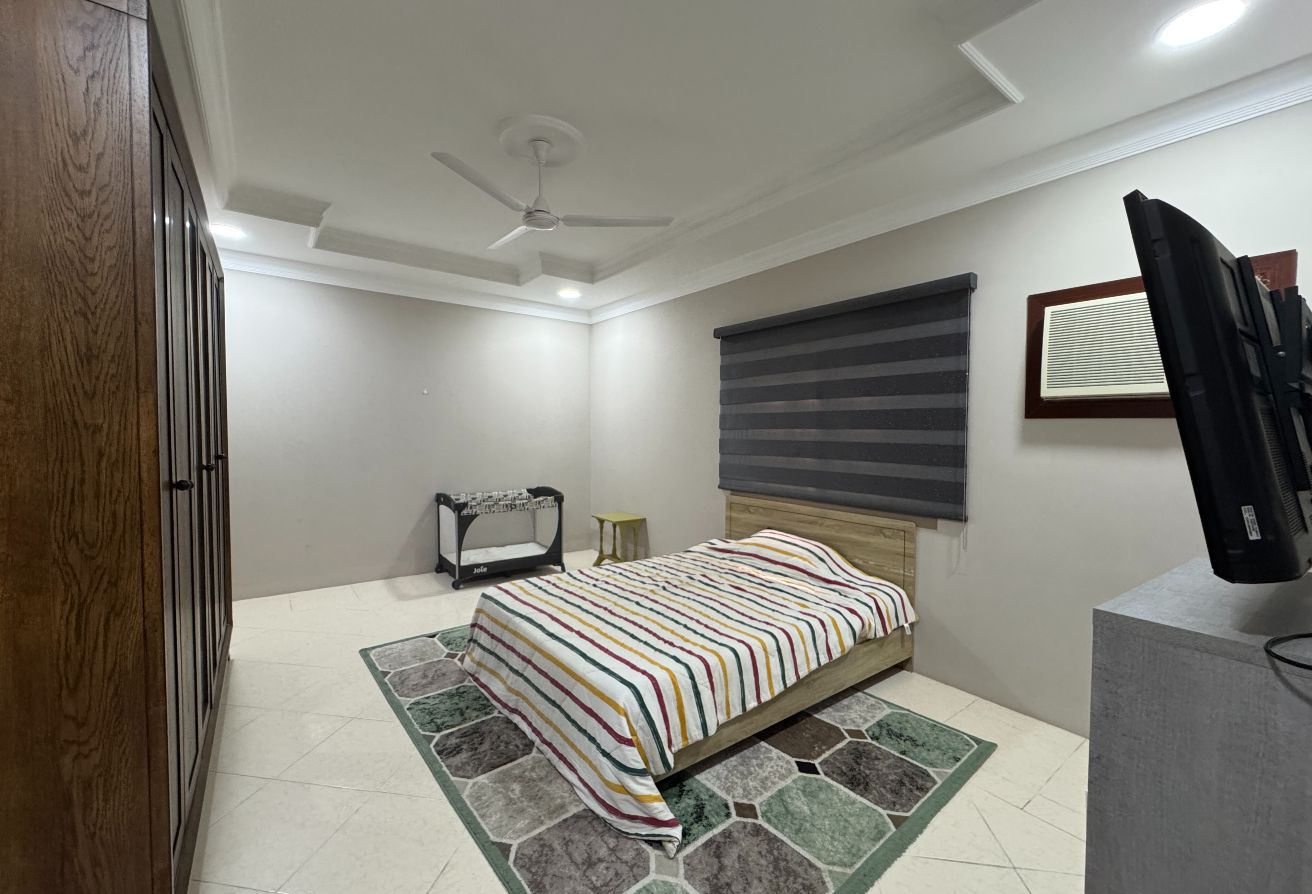 property 2485 image 10