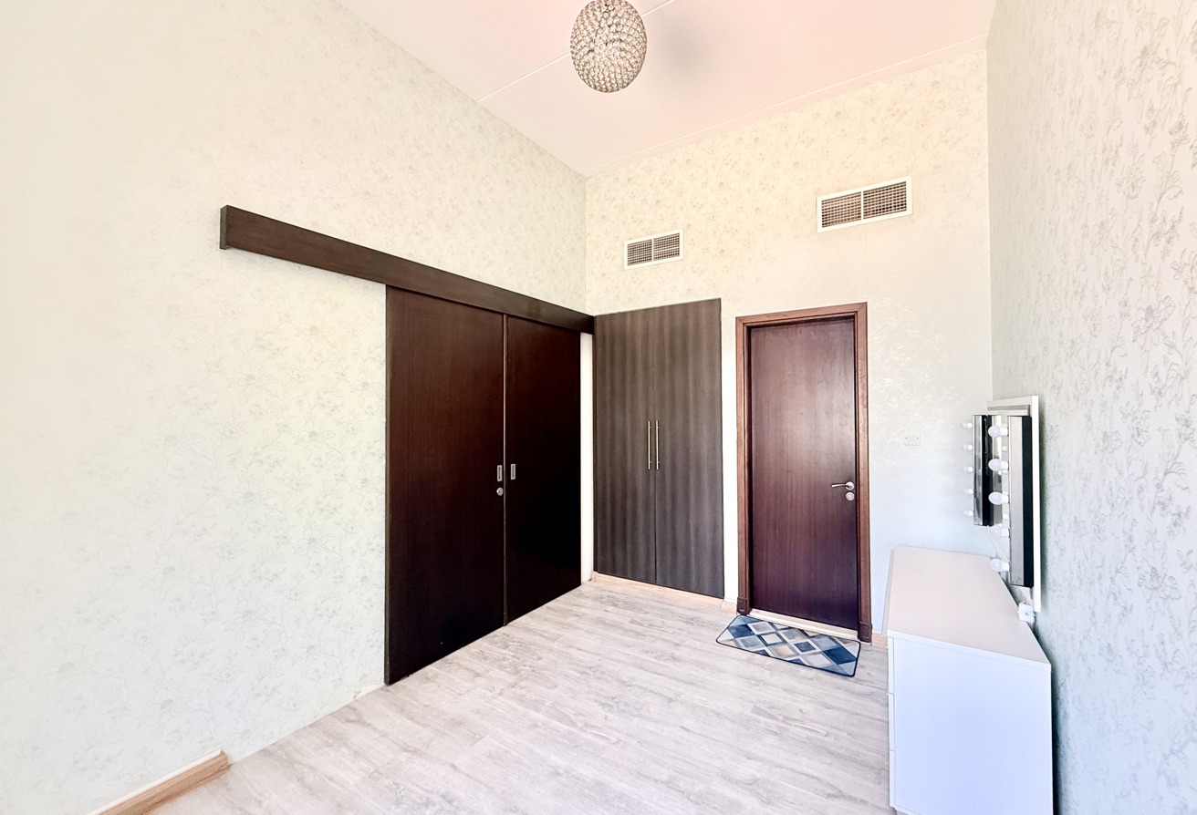 property 2491 image 10