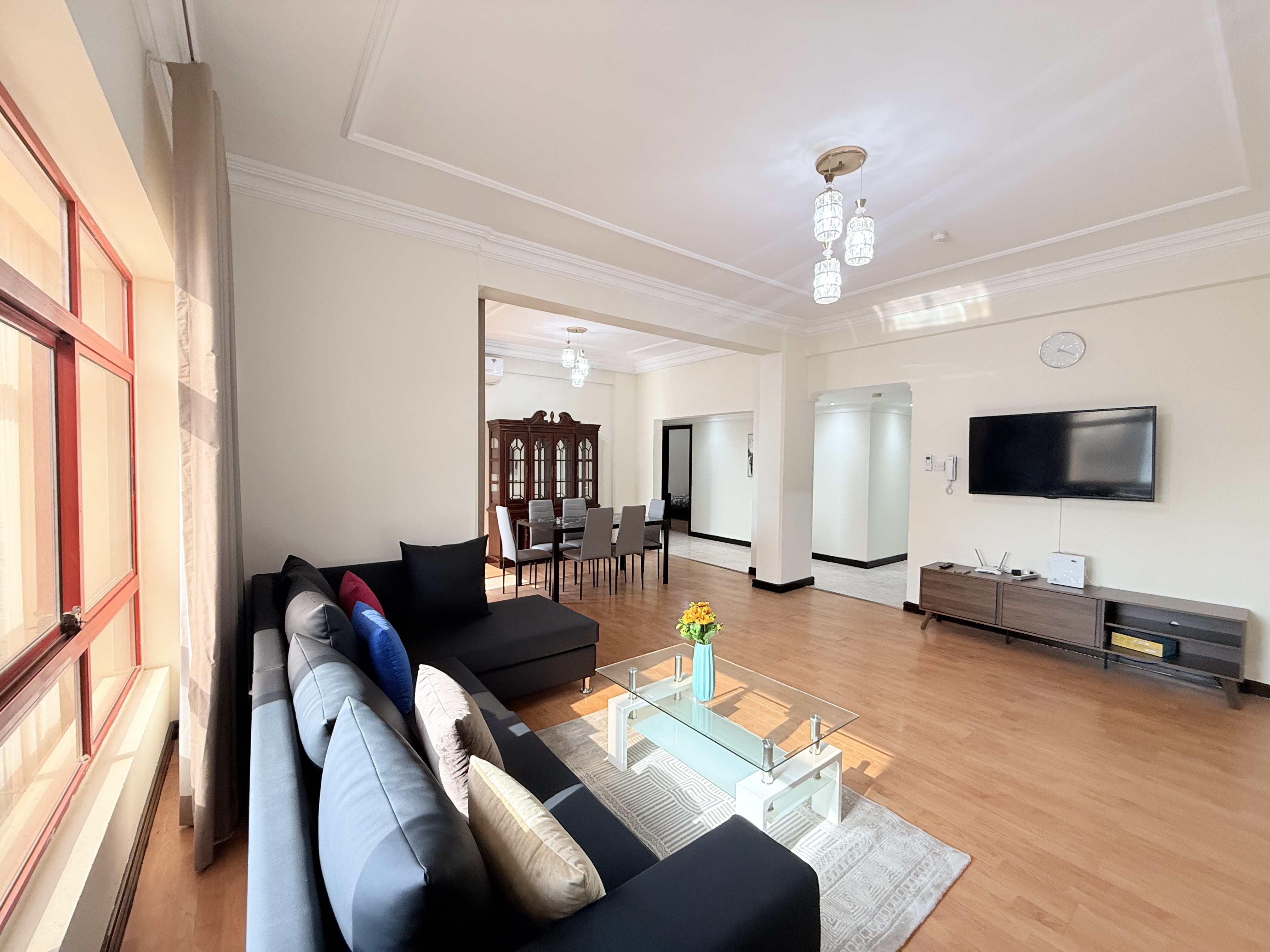 property 2493 image 0