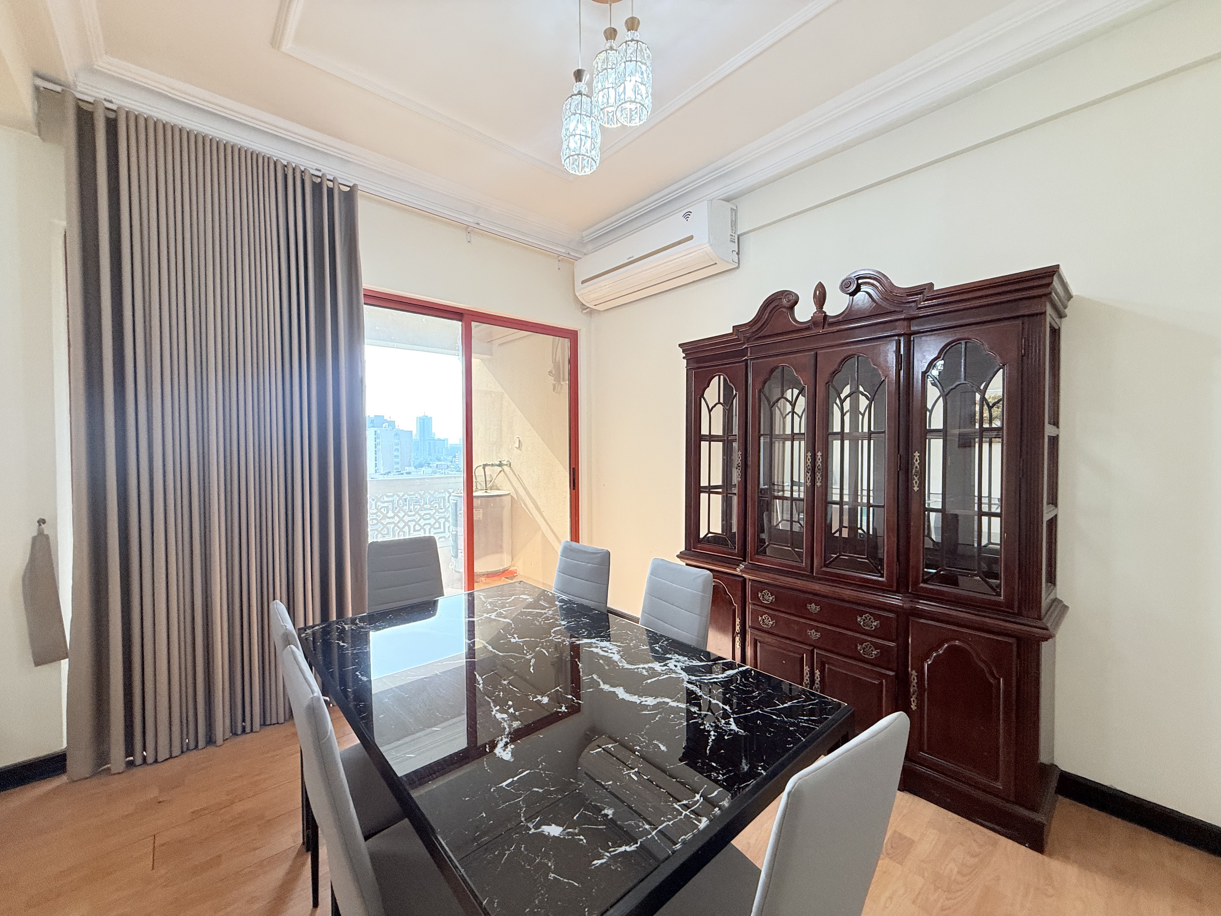 property 2493 image 3