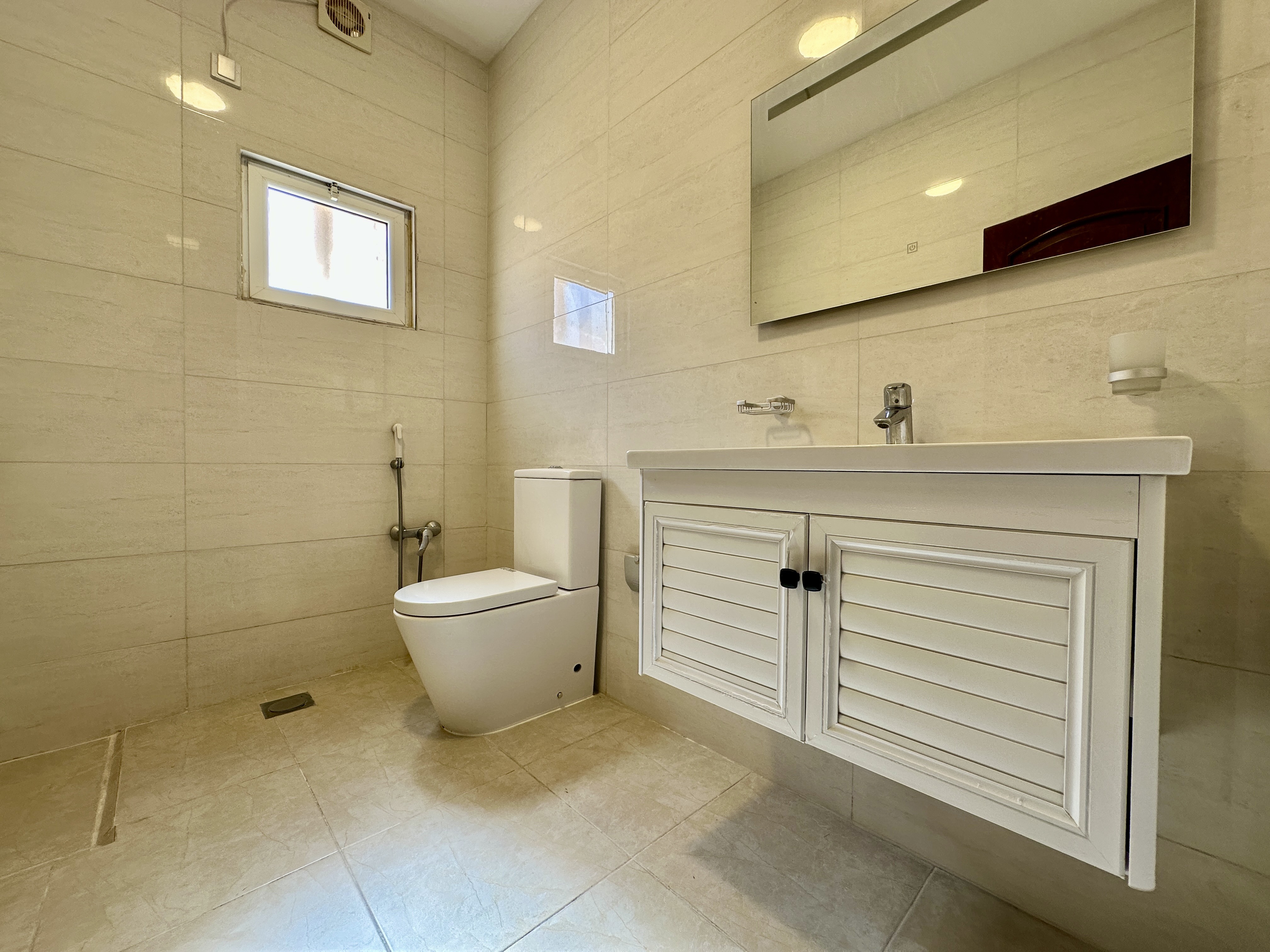 property 2499 image 9