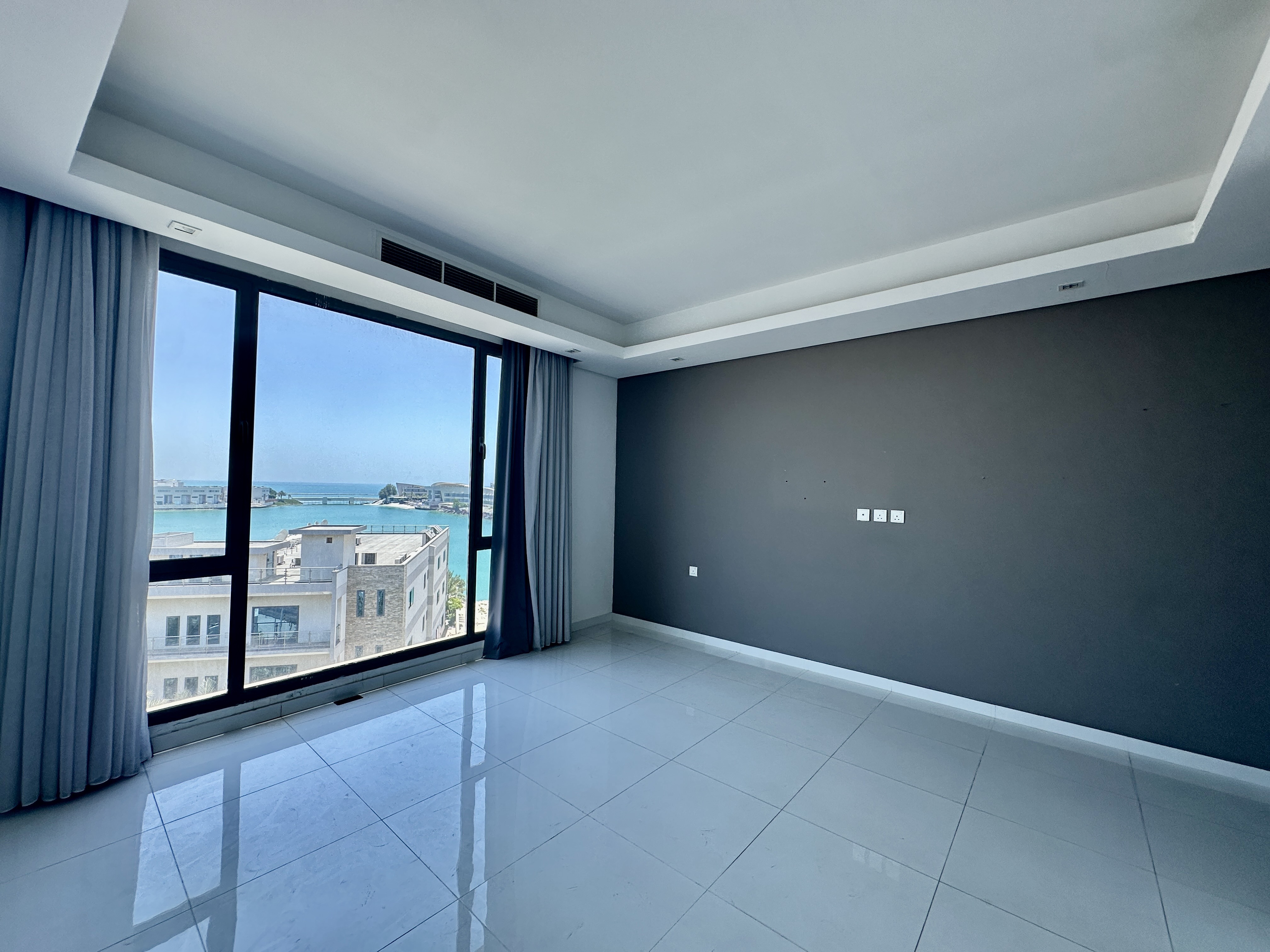 property 2502 image 4
