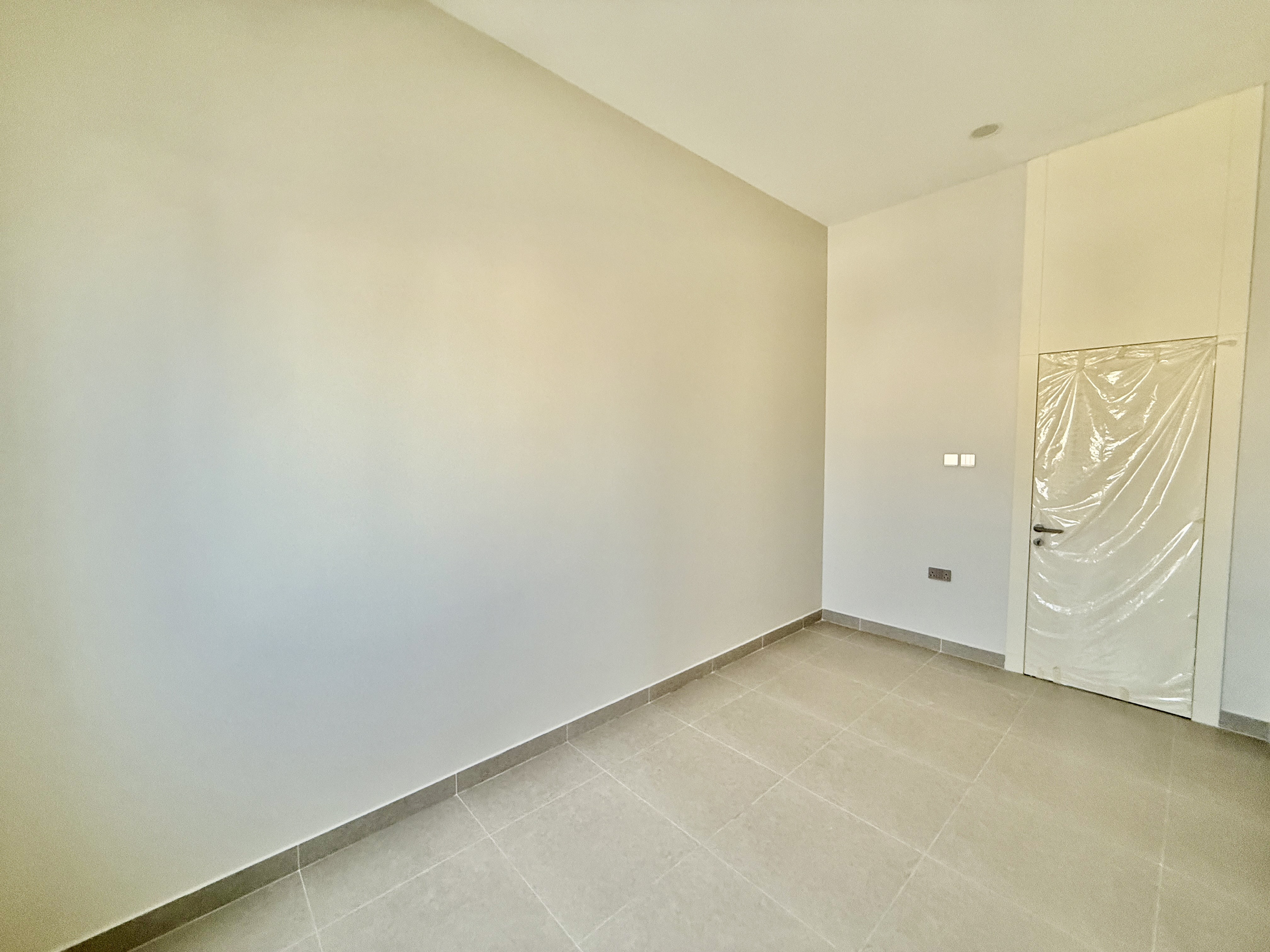 property 2506 image 24