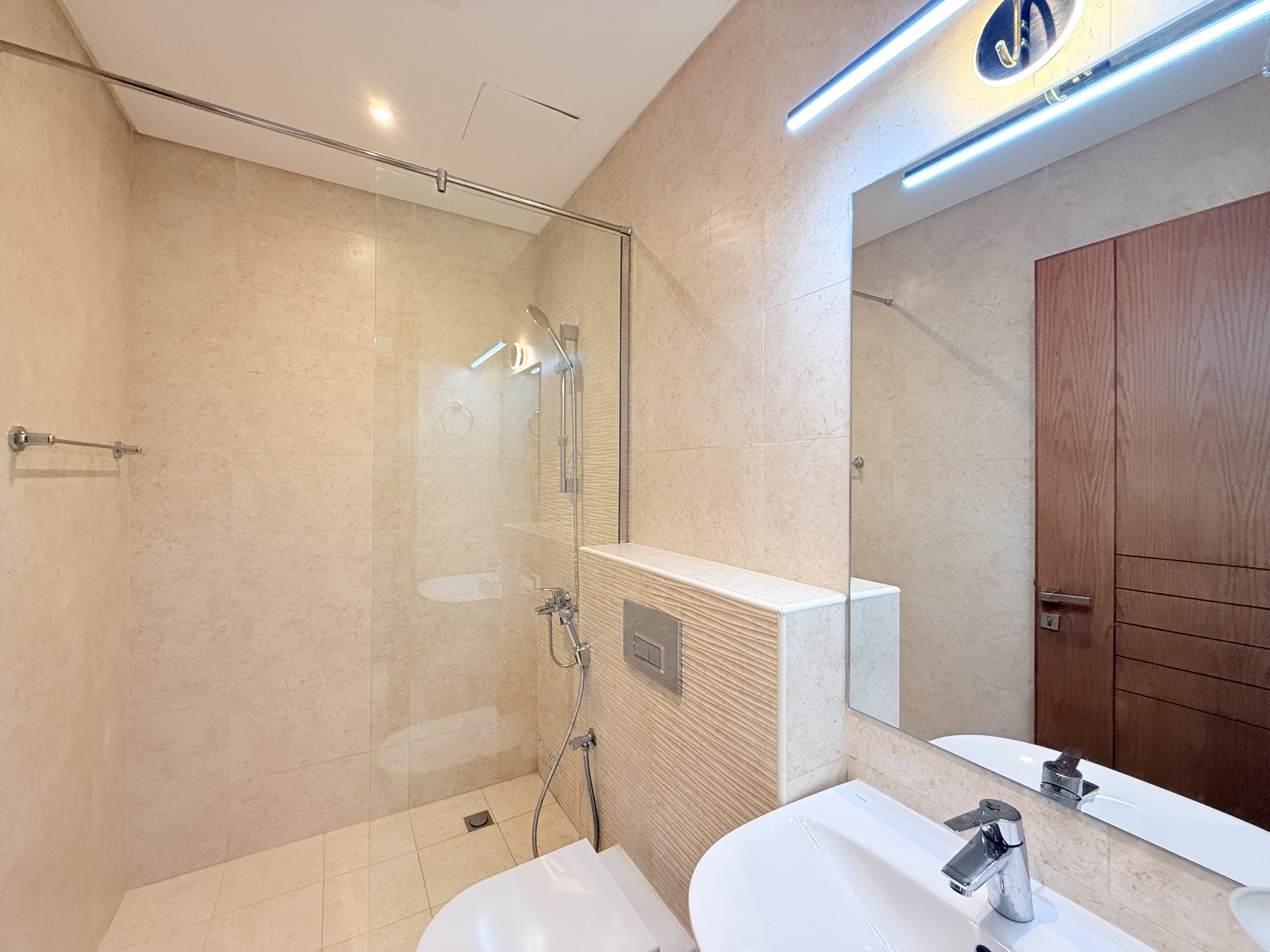 property 2511 image 11
