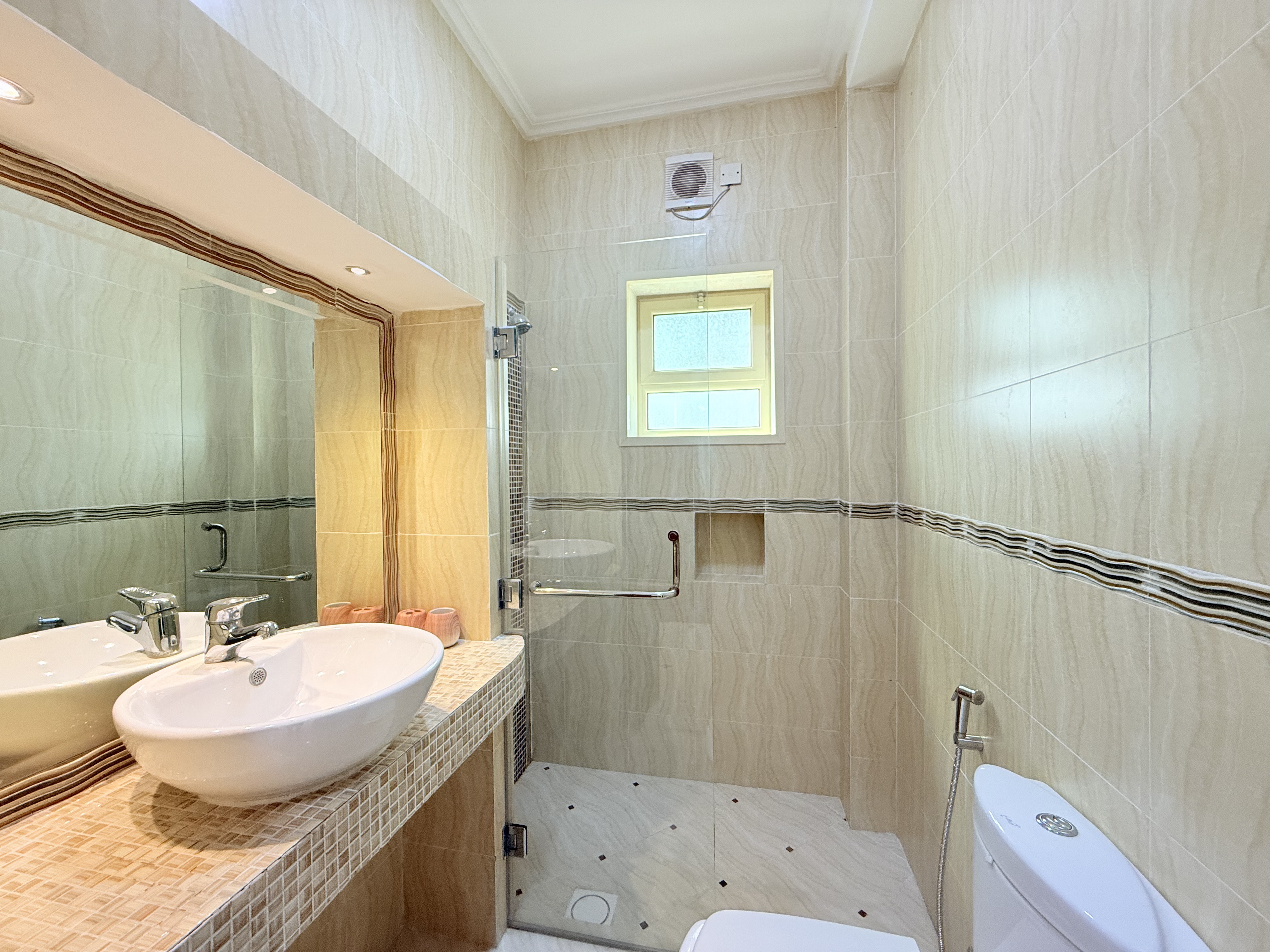 property 2517 image 16