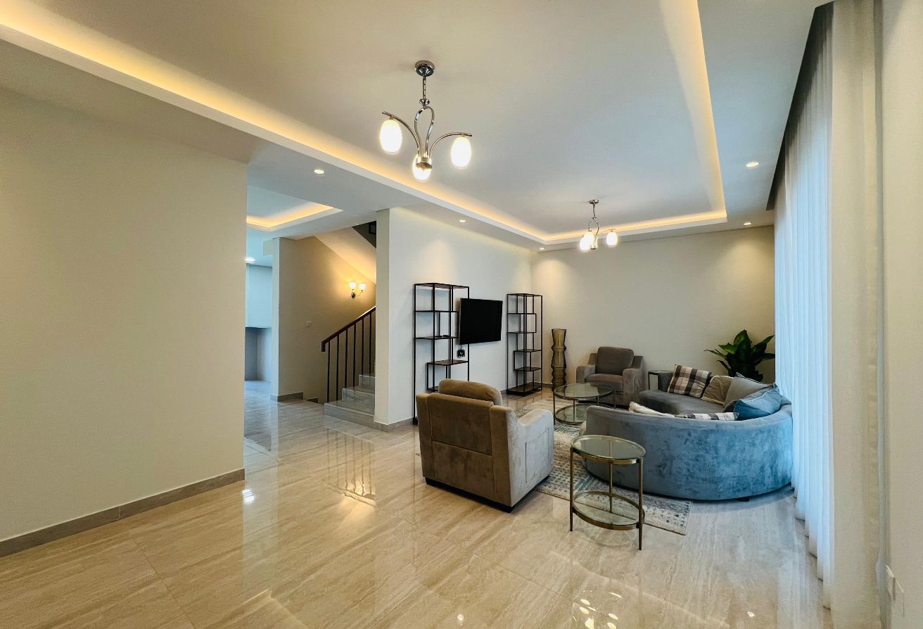 property 2518 image 2