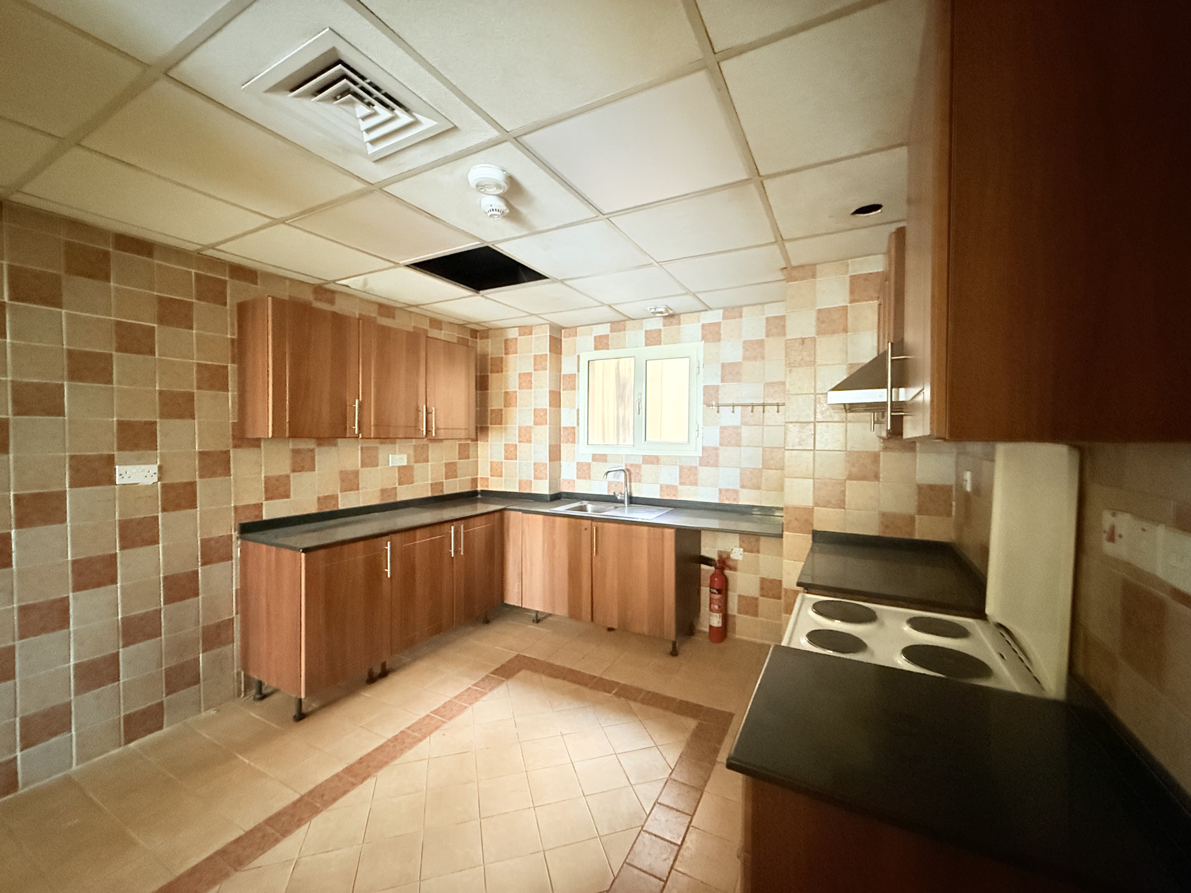 property 2524 image 3