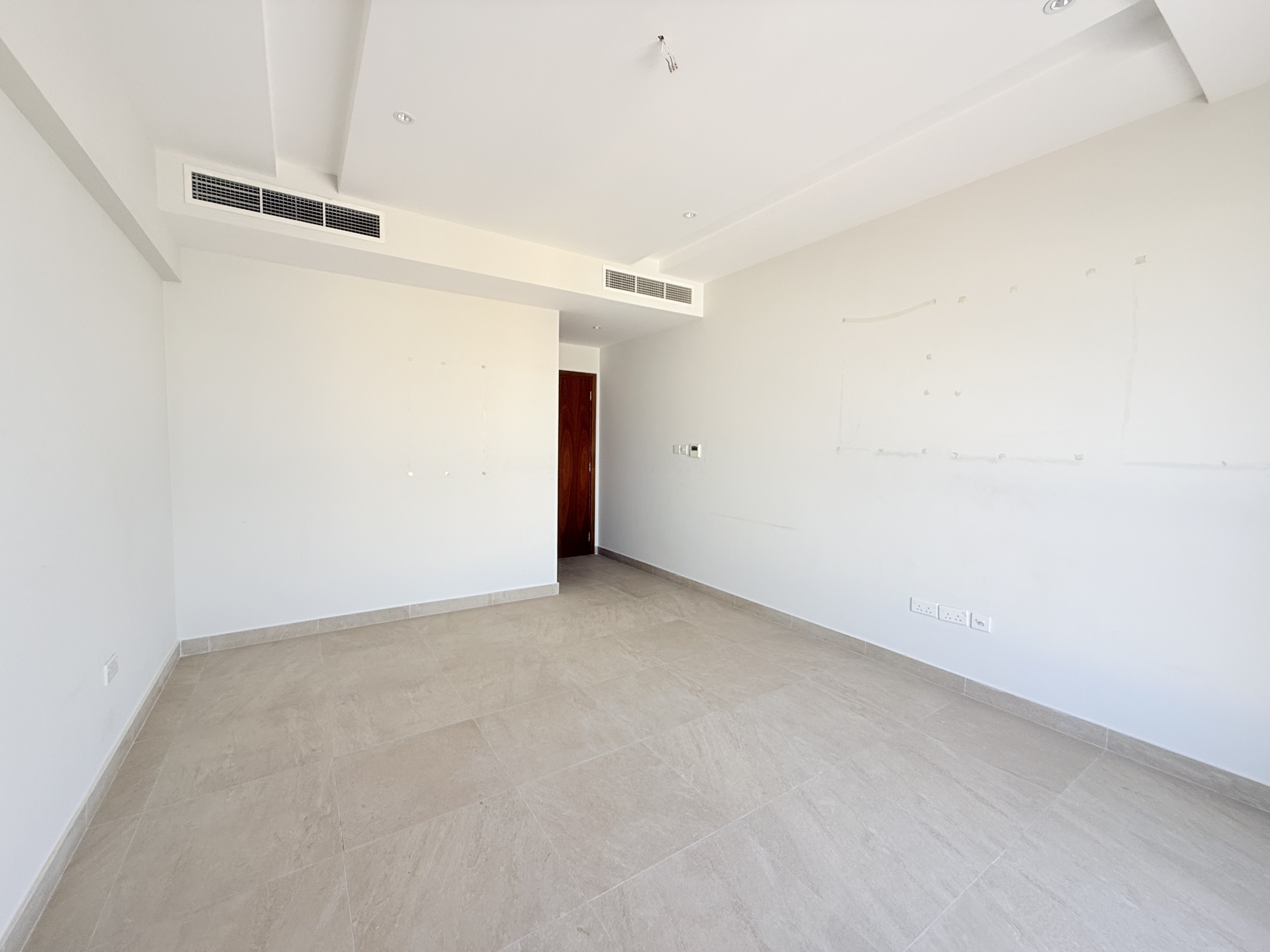 property 2530 image 6