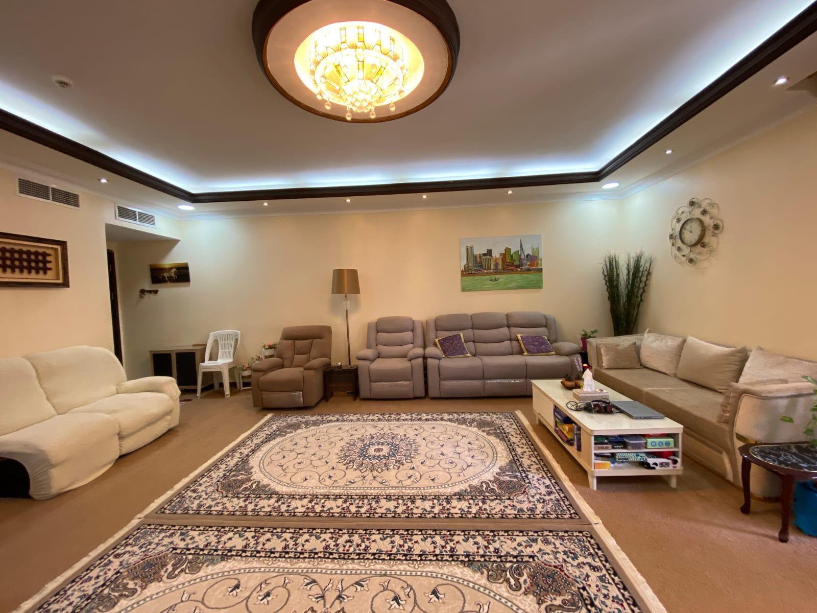 property 2553 image 1