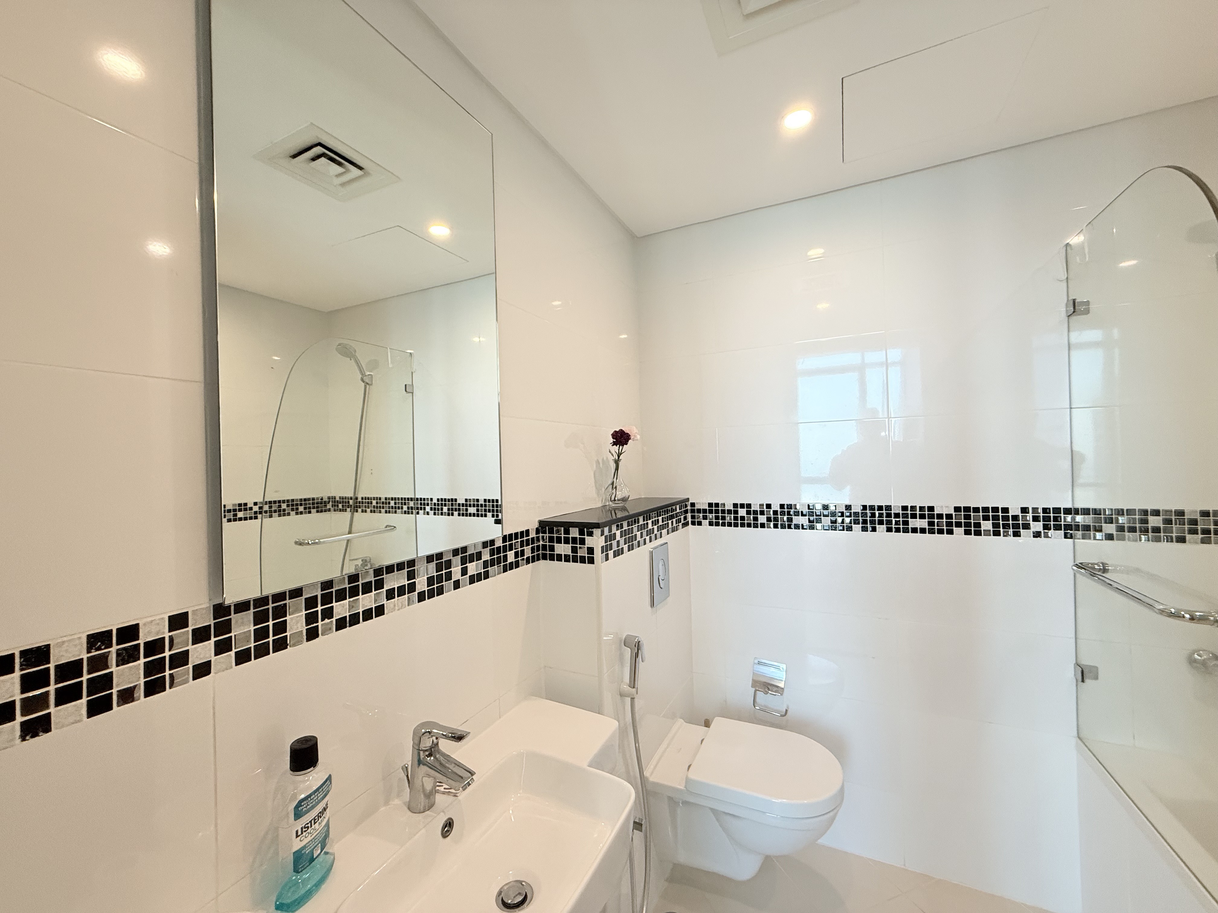 property 2556 image 10