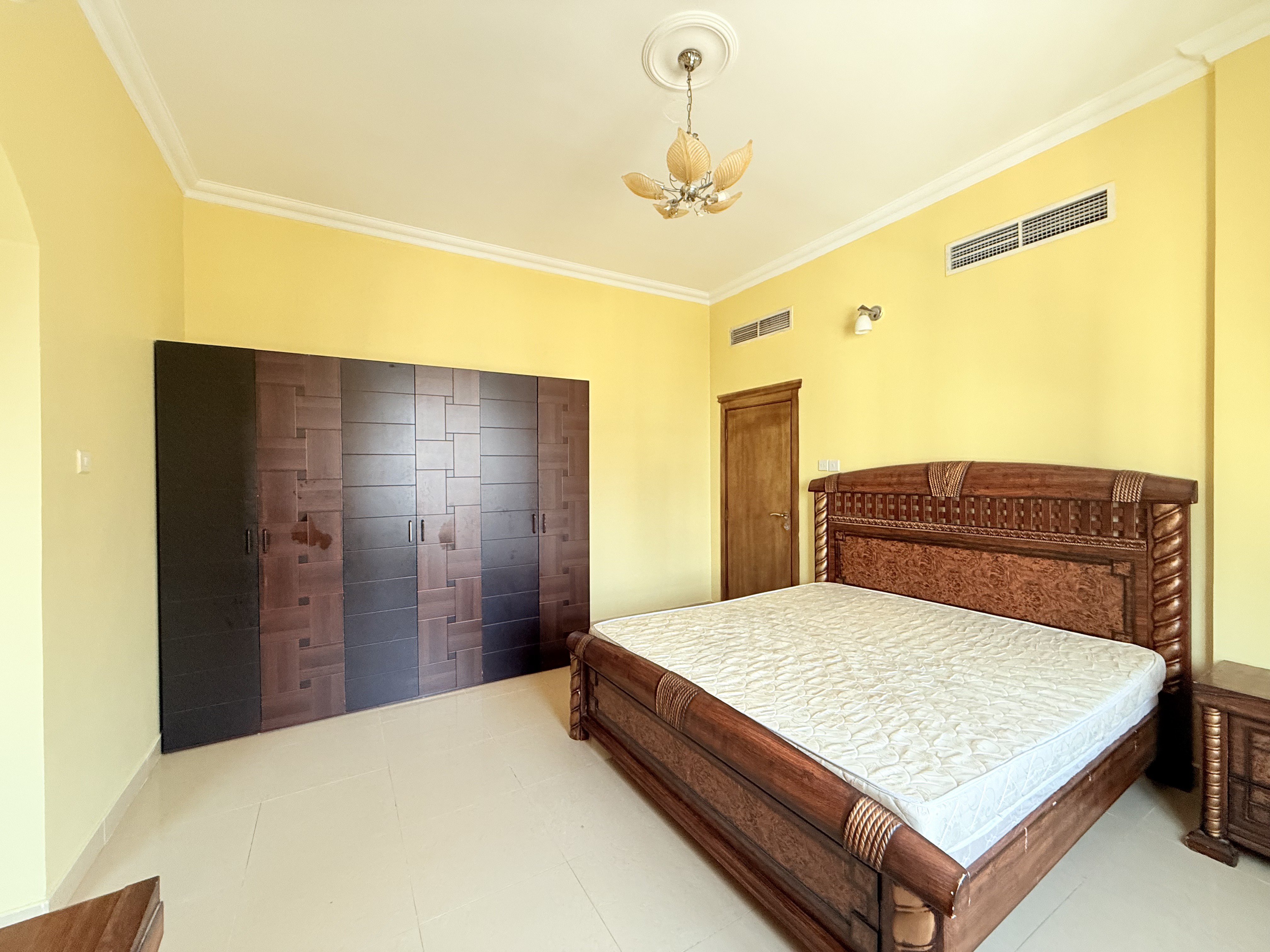 property 2567 image 4