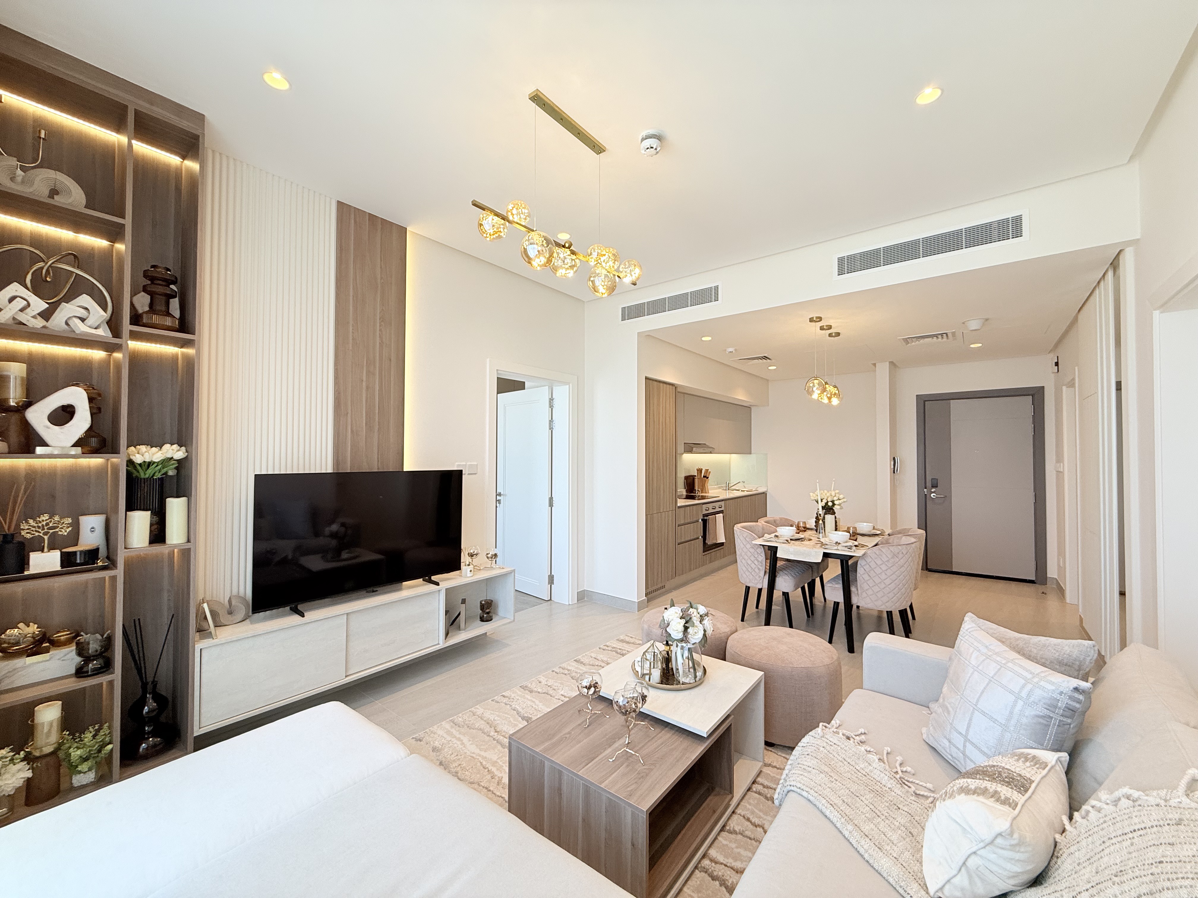 property 2587 image 0