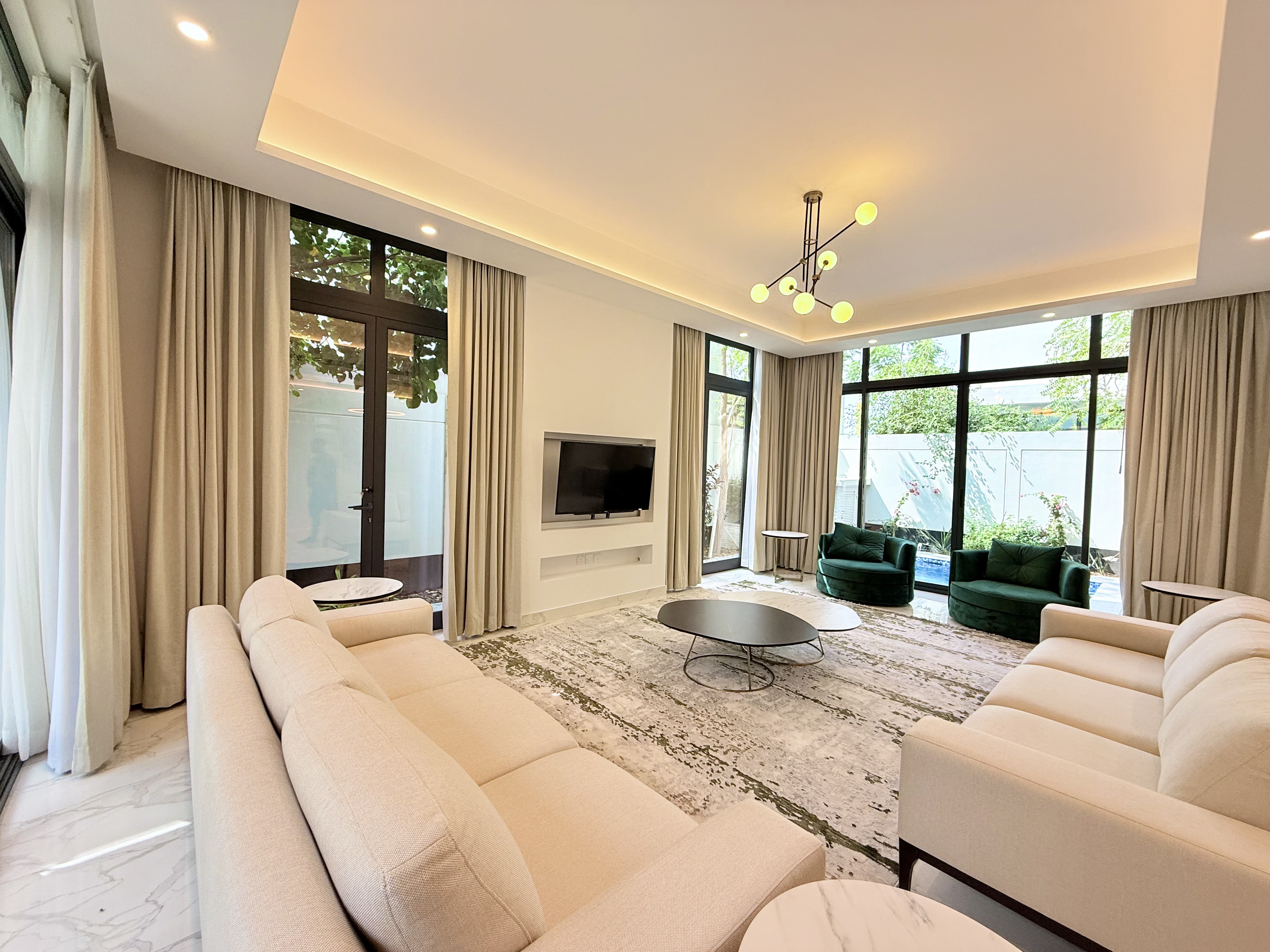 property 2589 image 3