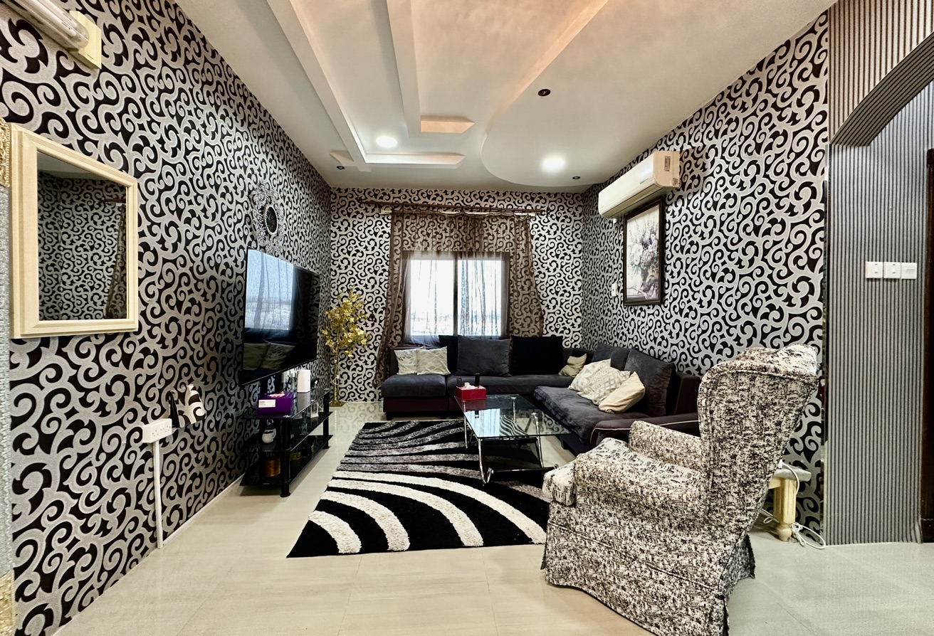 property 2600 image 0