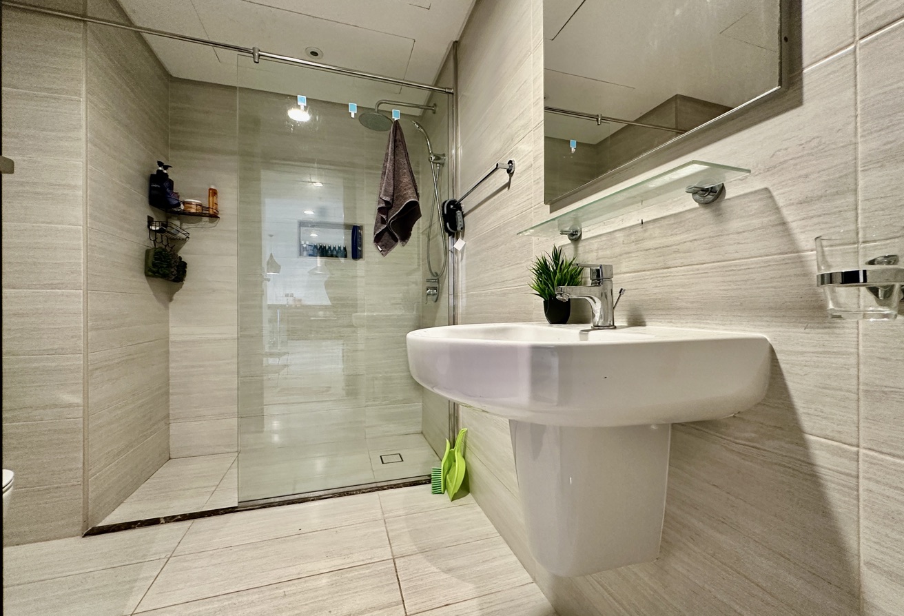 property 2605 image 5