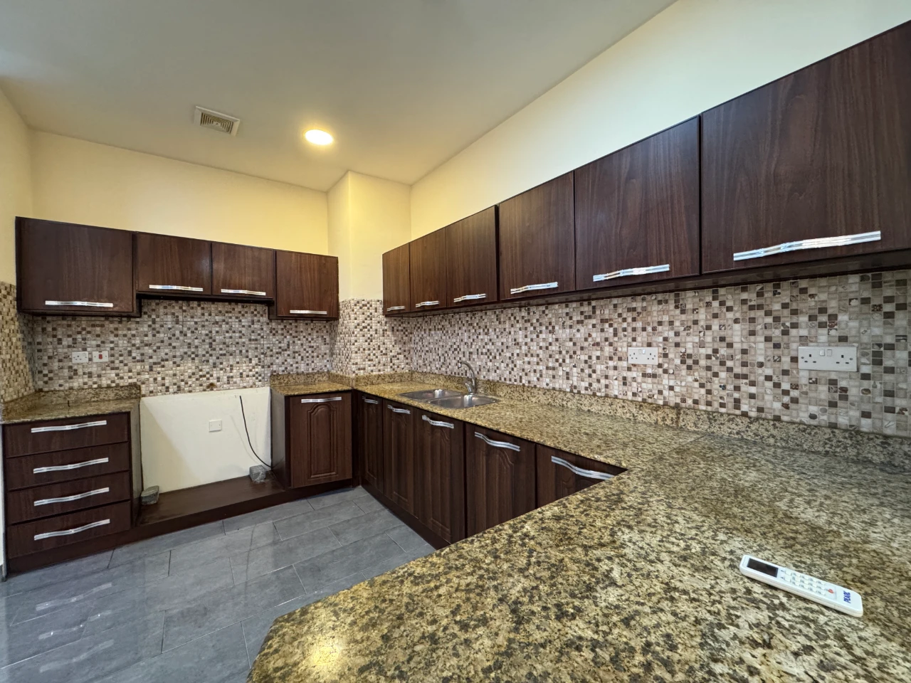 property 2636 image 2