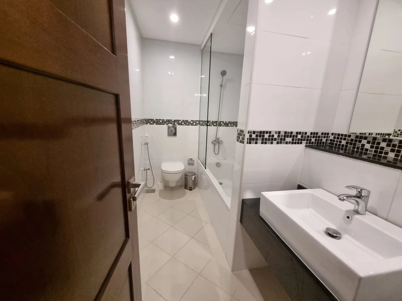 property 2640 image 7