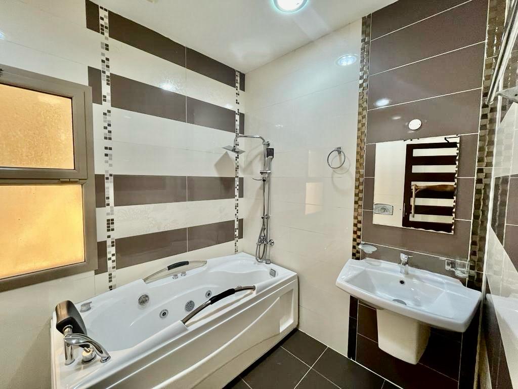 property 2656 image 16