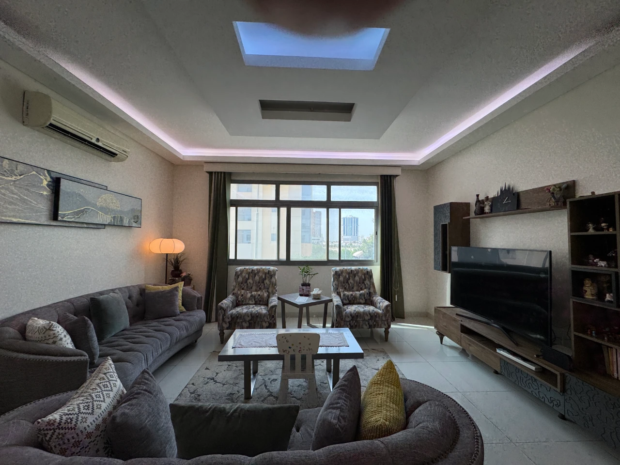 property 2671 image 0