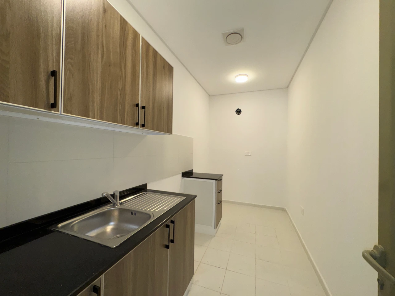 property 2674 image 5