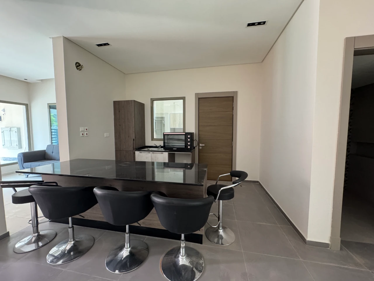 property 2674 image 10