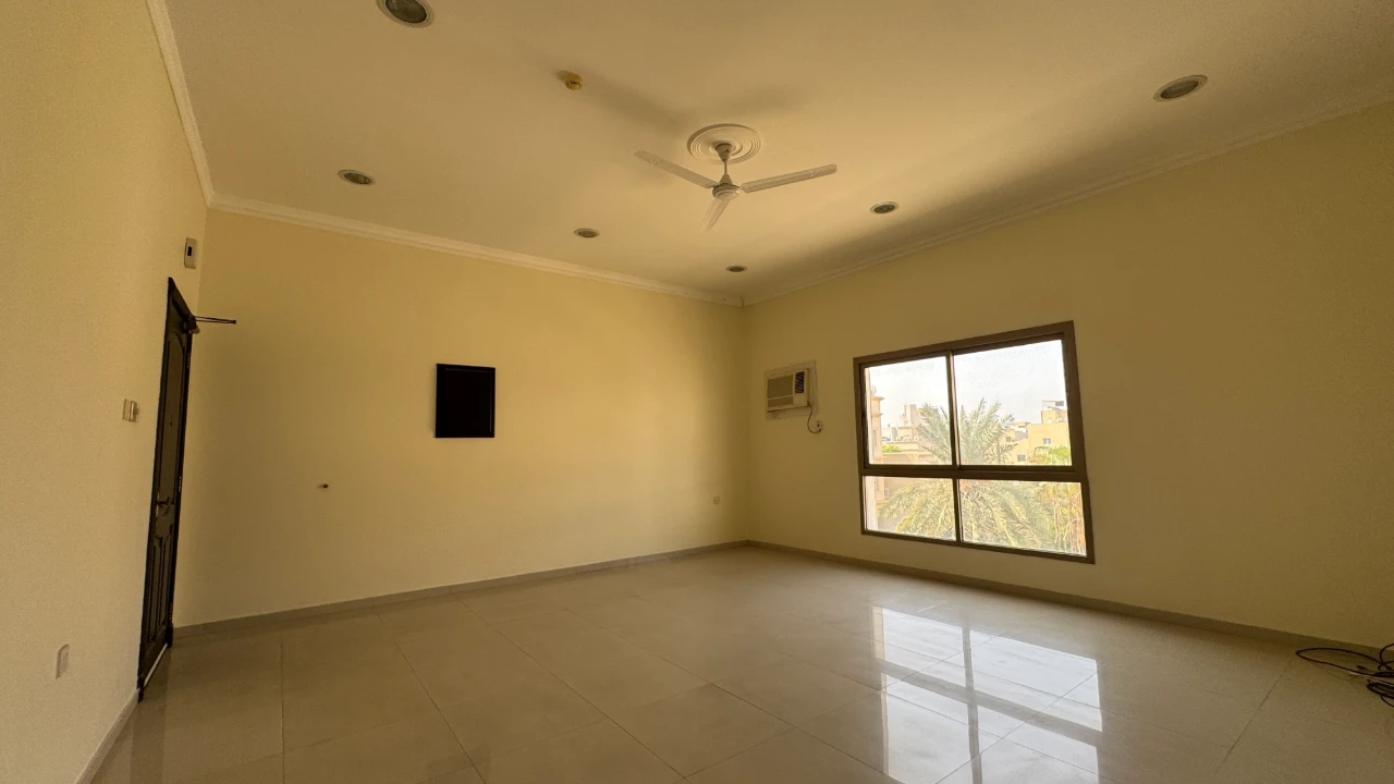 property 2676 image 2